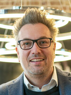 Redner: Dr. Marc Thom - Experte für digitale Geschäftsmodelle