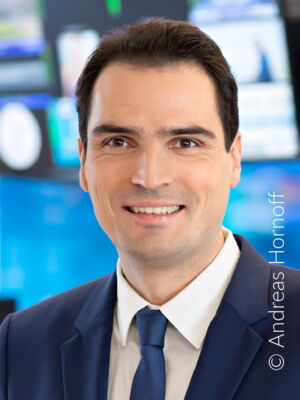 Redner: Dr. Jan Philipp  Burgard - Chefredakteur von WELT TV und Moderator des WELT TALK, Buchautor, ehemaliger USA-Korrespondent der ARD